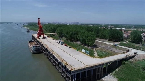 投资2.55亿元、年吞吐量450万吨、4个3000吨级