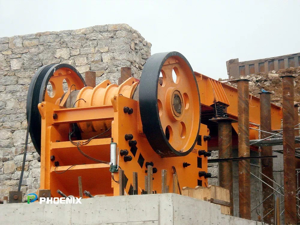 喂料机+颚破机现场