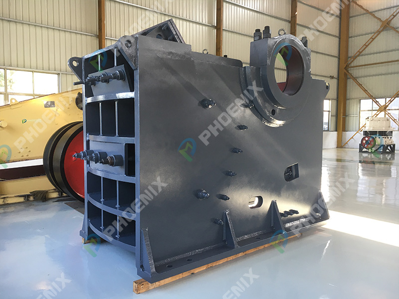 鄂式破碎机为什么机架会开裂?