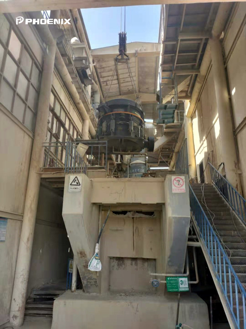 设备吊装中 设备吊装中