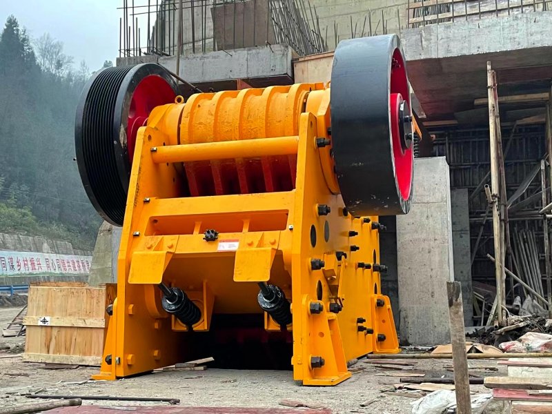 颚式破碎机常见故障与排除方法 颚式破碎机常见故障与排除方法